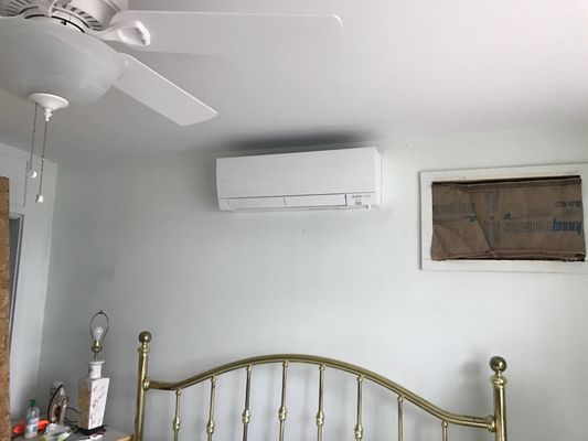 A C E Lake Service Logo