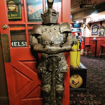 London Bridge Pub - British Near Me - Monterey, California
