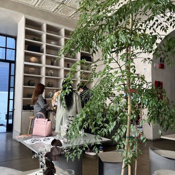 kodo - Interior - Cocktail Bars Near Me - Los Angeles, California