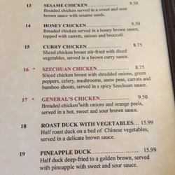 Besides Thai, there are many choices including these Chinese dishes.