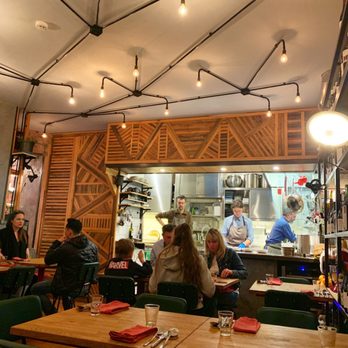 Os Gazeteiros - Interior - Portuguese Near Me - Lisbon, 11 Os Gazeteiros - Interior - Portuguese Near Me - Lisbon, 11