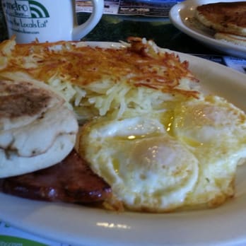 Metro Diner - Ham and eggs, hash browns, english muffin and pancakes. Yummy! - Breakfast & Brunch Near Me - Jacksonville, Florida Metro Diner - Ham and eggs, hash browns, english muffin and pancakes. Yummy! - Breakfast & Brunch Near Me - Jacksonville, Florida