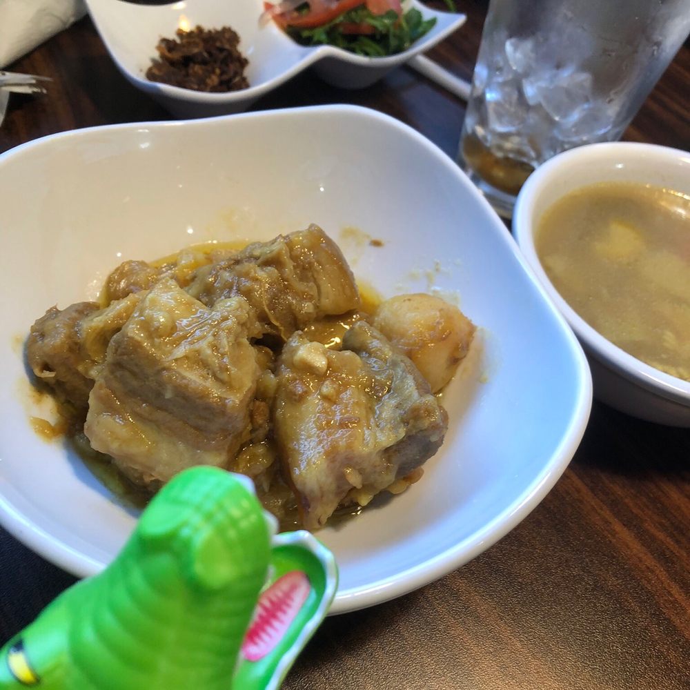 Wat Thar Arloo Hnin ( Pork stew with Potato ) Wat Thar Arloo Hnin ( Pork stew with Potato )