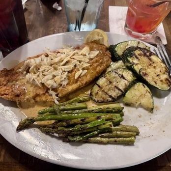 Magnolia Grill - Redfish with lump crabmeat, grilled asparagus and grilled zucchini. - Southern Near Me - Natchez, Mississippi Magnolia Grill - Redfish with lump crabmeat, grilled asparagus and grilled zucchini. - Southern Near Me - Natchez, Mississippi