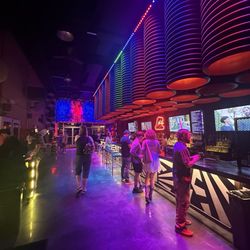 Cobra Arcade Bar - Bar