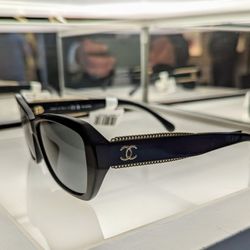 Chanel -  Las Vegas - Oh dear . . . my wife just HAD to buy these! (Thanks, Alejandro!)