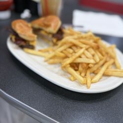 Friendly's - Bacon cheeseburger with French fries