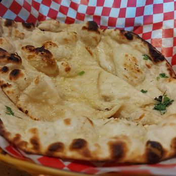 Menali Restaurant - Garlic Naan - Himalayan/Nepalese Near Me - Toronto, Ontario