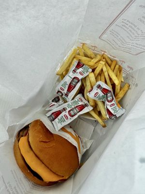 In-N-Out Burger by null