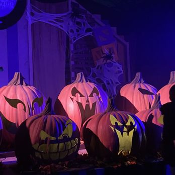 Knott's Scary Farm - Amusement Parks Near Me - Buena Park, California Knott's Scary Farm - Amusement Parks Near Me - Buena Park, California