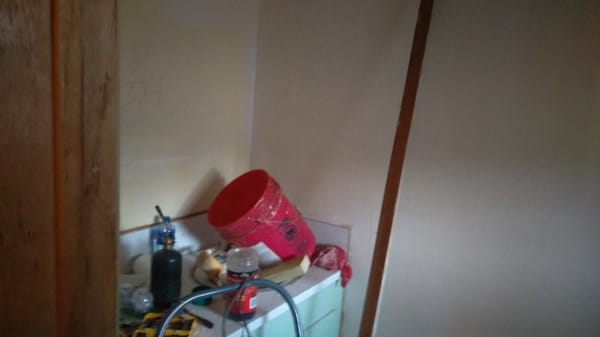 Brandi's Home Improvements & Roofing Logo