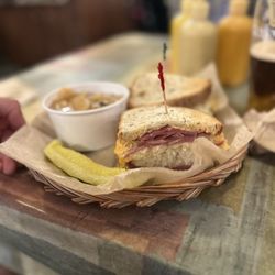 European Street Cafe - Reuben Special