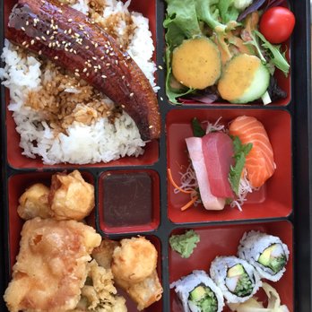 Fuji at Kendall - Unagi (eel) deluxe bento box - Sushi Bars Near Me - Cambridge, Massachusetts