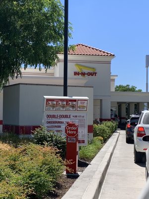 In-N-Out Burger by null