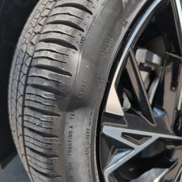 Defective Kia K5 tire.