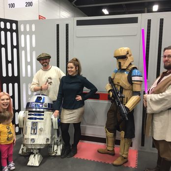 Edmonton Comic And Entertainment Expo - Photo ops everywhere - Local Flavor Near Me - Edmonton, Alberta