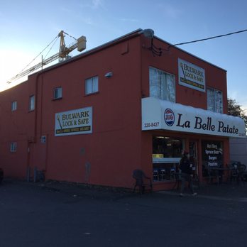 La Belle Patate - Fast Food Near Me - Victoria, British Columbia La Belle Patate - Fast Food Near Me - Victoria, British Columbia