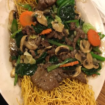 Noodle World - Crispy beef chow mein   05/12/17 - Chinese Near Me - Alhambra, California