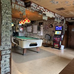 Pool table