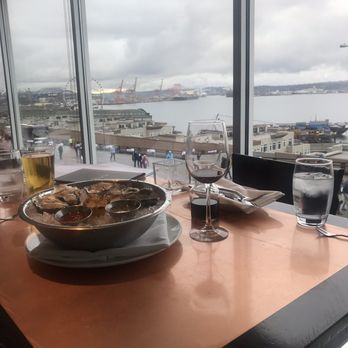 Cutters Crabhouse - Seafood Near Me - Seattle, Washington