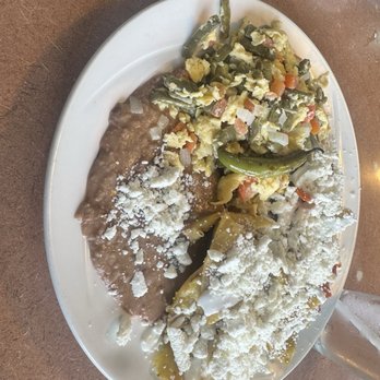 Ely’s Restaurant - Nopales- nopalitos y huevos con chilaquiles! Red and green - Breakfast & Brunch Near Me - Henderson, Nevada Ely’s Restaurant - Nopales- nopalitos y huevos con chilaquiles! Red and green - Breakfast & Brunch Near Me - Henderson, Nevada