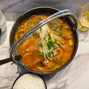 Zu Izakaya - Spicy Kimchi Hot Pot - Sushi Bars Near Me - Phoenix, Arizona