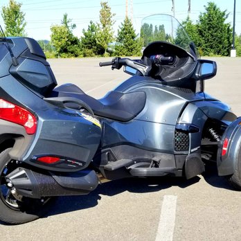 Pacific Northwest Motorcycle Safety - Can-am Spyder RT - Driving Schools Near Me - Auburn, Washington Pacific Northwest Motorcycle Safety - Can-am Spyder RT - Driving Schools Near Me - Auburn, Washington