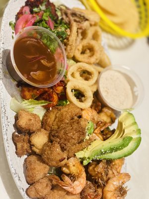 TJ Oyster Bar by null