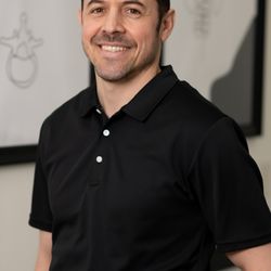 Dohrmann - Dr. Frank Siraguso is a chiropractor at Dohrmann Chiropractic in Kansas City dedicated to helping patients find natural relief from back pai