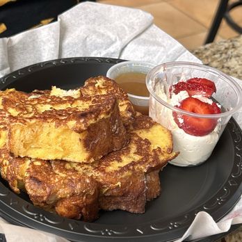 Kneaders Bakery Cafe - French toast - Bakeries Near Me - Orem, Utah