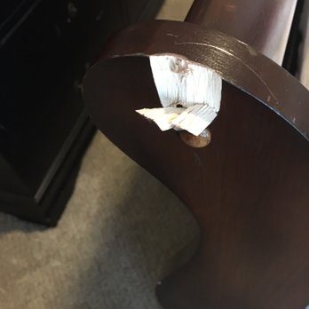 Two Thumbs Up Movers - Damaged wood from my bed - Movers Near Me - Douglasville, Georgia Two Thumbs Up Movers - Damaged wood from my bed - Movers Near Me - Douglasville, Georgia