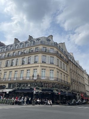 Café Kitsuné Palais Royal by null