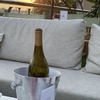 Rafi Lounge - Yoga Near Me - Malibu, California