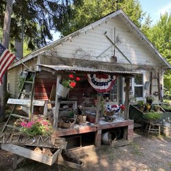On The Farm - Exterior of the store