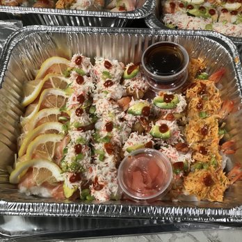Manny’s tacos - a variety of food items - Food Trucks Near Me
