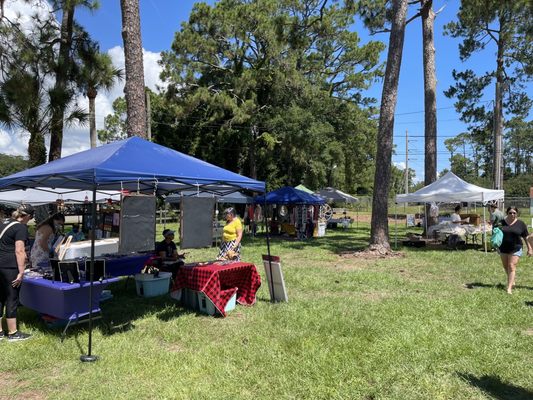 Beaches Green Market by null