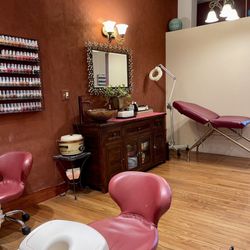 Charming Nail & Tanning Salon