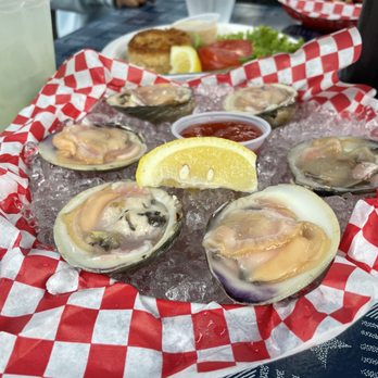 Bostwick's Chowder House - Seafood Near Me - East Hampton, New York Bostwick's Chowder House - Seafood Near Me - East Hampton, New York