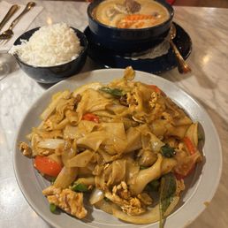 Pad See Ew, Panang Curry Pad See Ew, Panang Curry