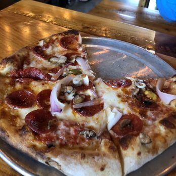 Burano’s - Roberto's - Pizza Near Me - Scarborough, Maine