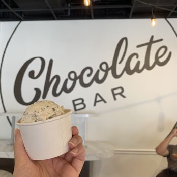 Winfield's Chocolate Bar - Pecan ice cream - Desserts Near Me - Houston, Texas