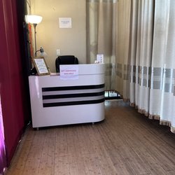 Happy Foot Massage - Receptionist