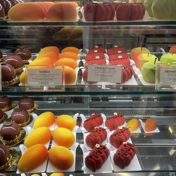 Jonquils Cafe & Bakery - Dessert Bar - Cafes Near Me - Boston, Massachusetts