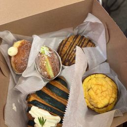 raspberry lychee donut, creme brulee danish, pandan kaya donut, blueberry rosemary croissant raspberry lychee donut, creme brulee danish, pandan kaya donut, blueberry rosemary croissant
