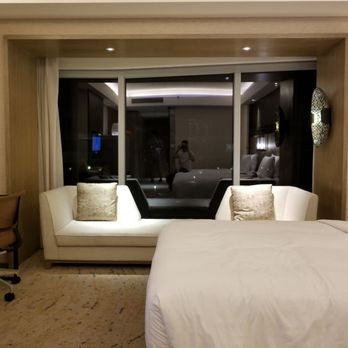Conrad Manila - A simple 2 king size room. - Hotels Near Me - Pasay City, NCR