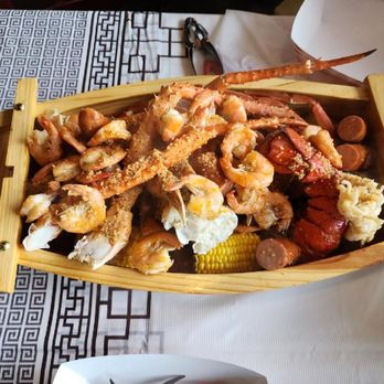 Wild Crab Boil - Seafood Near Me - Glendale Heights, Illinois Wild Crab Boil - Seafood Near Me - Glendale Heights, Illinois