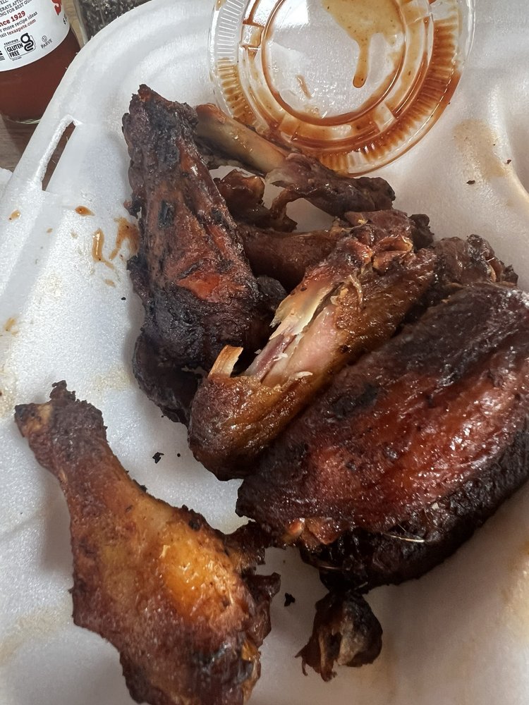 Son's Smokehouse Logo