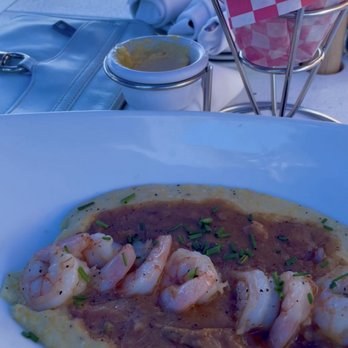 Sea Captain's House - Shrimps and grits - Seafood Near Me - Myrtle Beach, South Carolina Sea Captain's House - Shrimps and grits - Seafood Near Me - Myrtle Beach, South Carolina