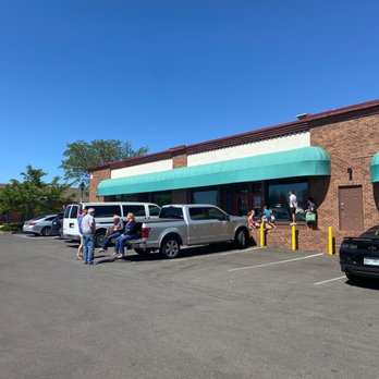 MartAnne's - Outside - Breakfast & Brunch Near Me - Flagstaff, Arizona