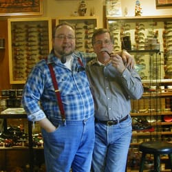 El Fumador Cigars & Pipes - Happy Pipe Customers